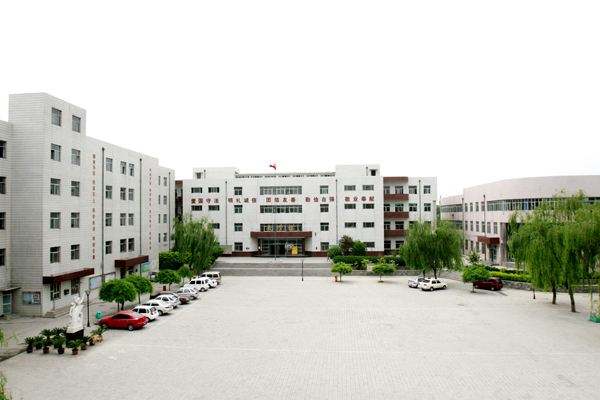 保定技師學(xué)院是一所什么樣的學(xué)校？