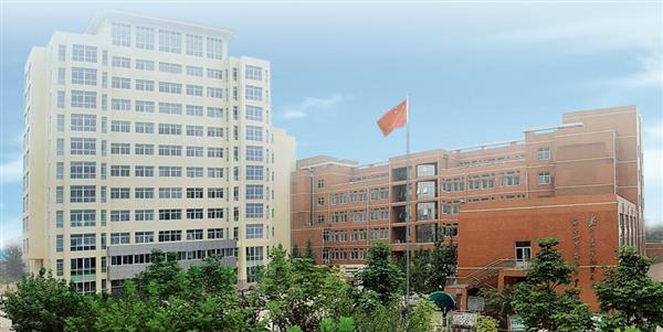 保定第四職業(yè)中專和保定市理工中等專業(yè)學校是一所學校嗎？