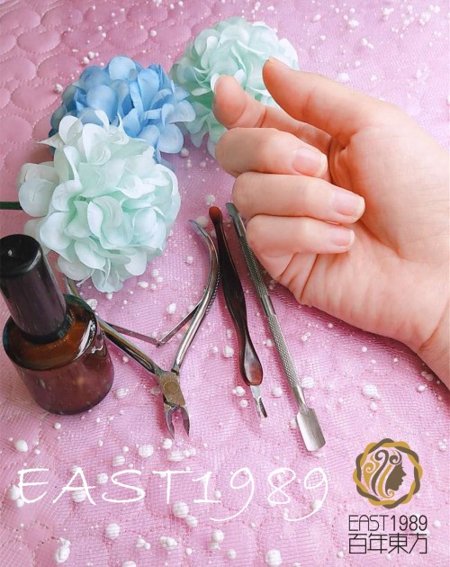  青花美甲怎么做？保定東方技工學(xué)校教你巧做美甲！