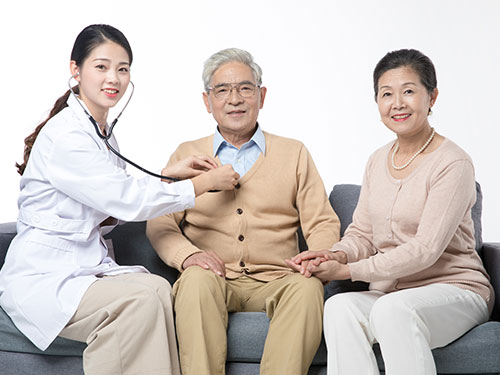 現(xiàn)在護(hù)理行業(yè)前景如何？唐山護(hù)理學(xué)校哪家比較好？