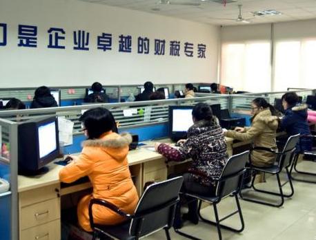 唐山會(huì)計(jì)學(xué)校有哪些培訓(xùn)班？
