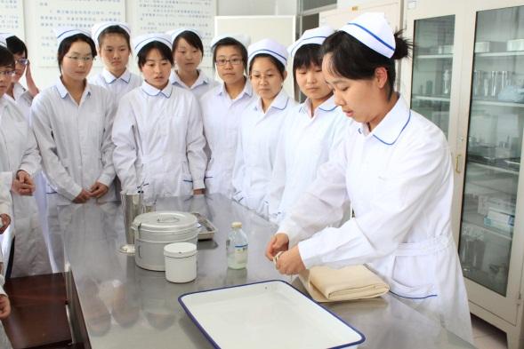 北京護(hù)理學(xué)校高級護(hù)理專業(yè)怎么樣？