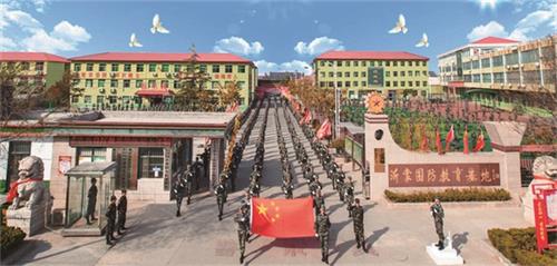 山東學(xué)無人機(jī)去哪所學(xué)校好？