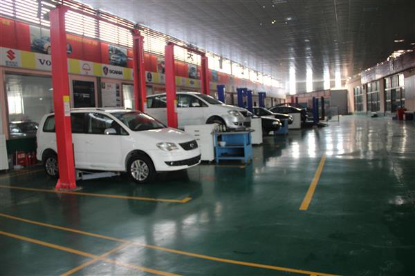 德州躍華職業(yè)學(xué)校有汽修專(zhuān)業(yè)嗎？