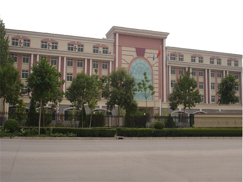 學(xué)習(xí)汽修專業(yè)選擇哪所學(xué)校？   