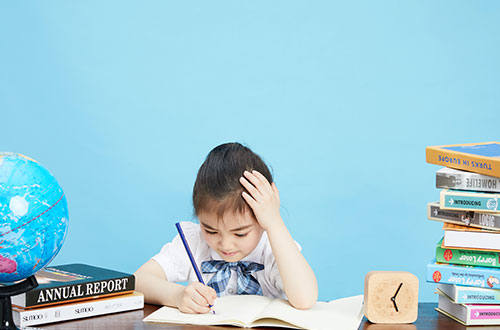 張家口新世紀(jì)職業(yè)學(xué)校每年都有補(bǔ)助是真的嗎？學(xué)校的幼師專業(yè)怎么樣？