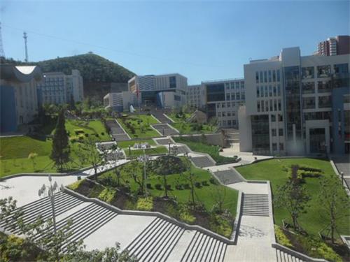 承德學(xué)電子商務(wù)去哪里？哪所學(xué)校比較專業(yè)？