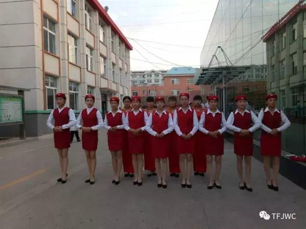 承德騰飛職業(yè)技術專修學院的一天