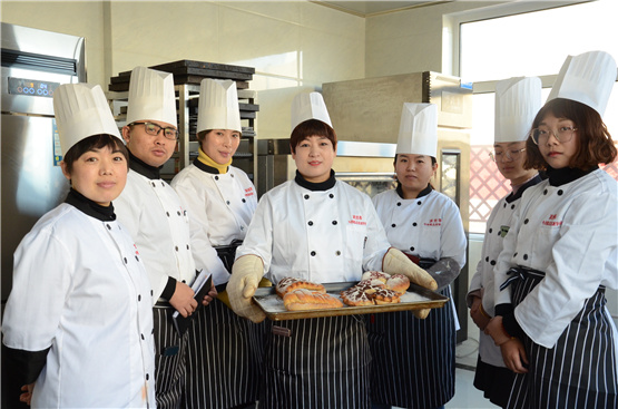 煙臺波絲蒂中西糕點(diǎn)職業(yè)技能培訓(xùn)學(xué)校開設(shè)了哪些課程？