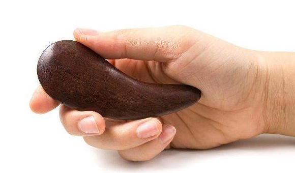 刮痧是如何進行的？