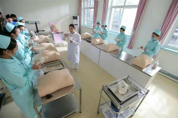 石家莊北方醫(yī)學中等專業(yè)學校有優(yōu)惠政策嗎？畢業(yè)好就業(yè)嗎？