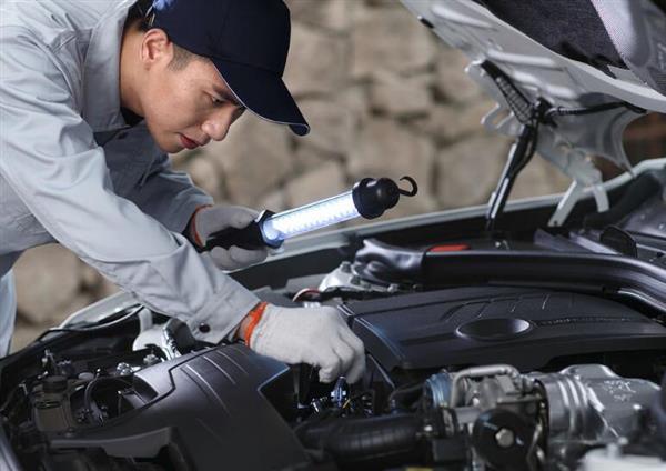 河北省機電技工學校：修理汽車的注意事項