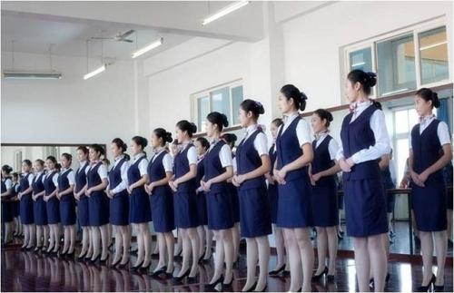 煙臺導(dǎo)游專修學(xué)院有哪些導(dǎo)游相關(guān)的專業(yè)？