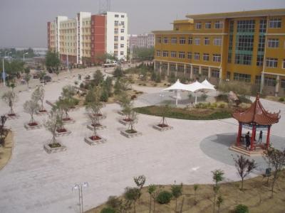 青島求實(shí)職業(yè)技術(shù)學(xué)院設(shè)施完善嗎？就業(yè)有保障嗎？