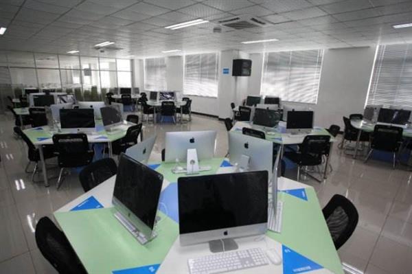 山東威海外國語進修學院哪些信息技術類專業(yè)？