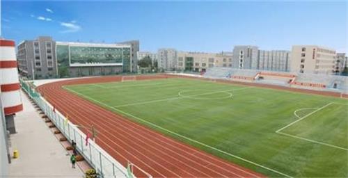 想學(xué)專業(yè)技術(shù)就去張家口機械工業(yè)學(xué)校！