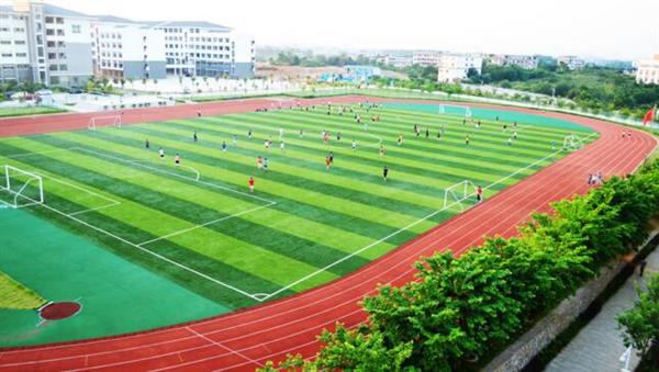 青島海洋技師學(xué)院怎么樣？