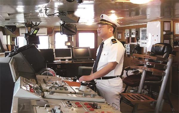 青島哪個學?？梢詫W海事相關專業(yè)？