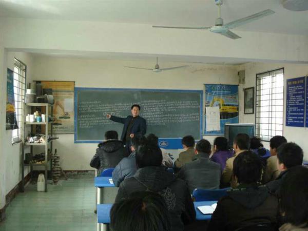 濟(jì)南駿大挖掘機(jī)學(xué)校優(yōu)勢有哪些？