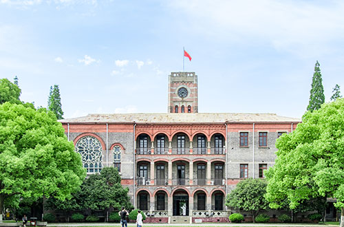 張家口新世紀(jì)職業(yè)學(xué)校有什么特點(diǎn)？為什么要選擇這家學(xué)校？