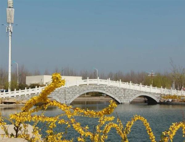 臨沂高級財經(jīng)學校 臨沂高級財經(jīng)學校