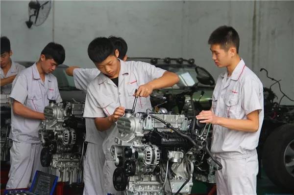 新能源汽車專業(yè)去哪里學習？   