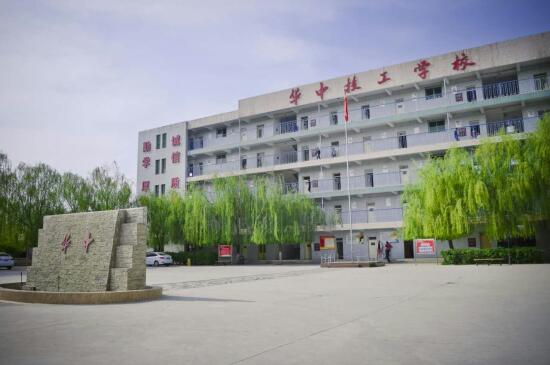 保定汽修學(xué)?？孔V嗎？