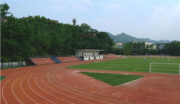 青島航空職業(yè)技術學校都開設了哪些航空服務專業(yè)？