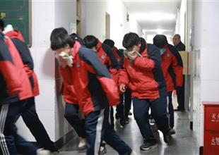 【平安校園】樂(lè)亭職校成功組織冬季夜間..